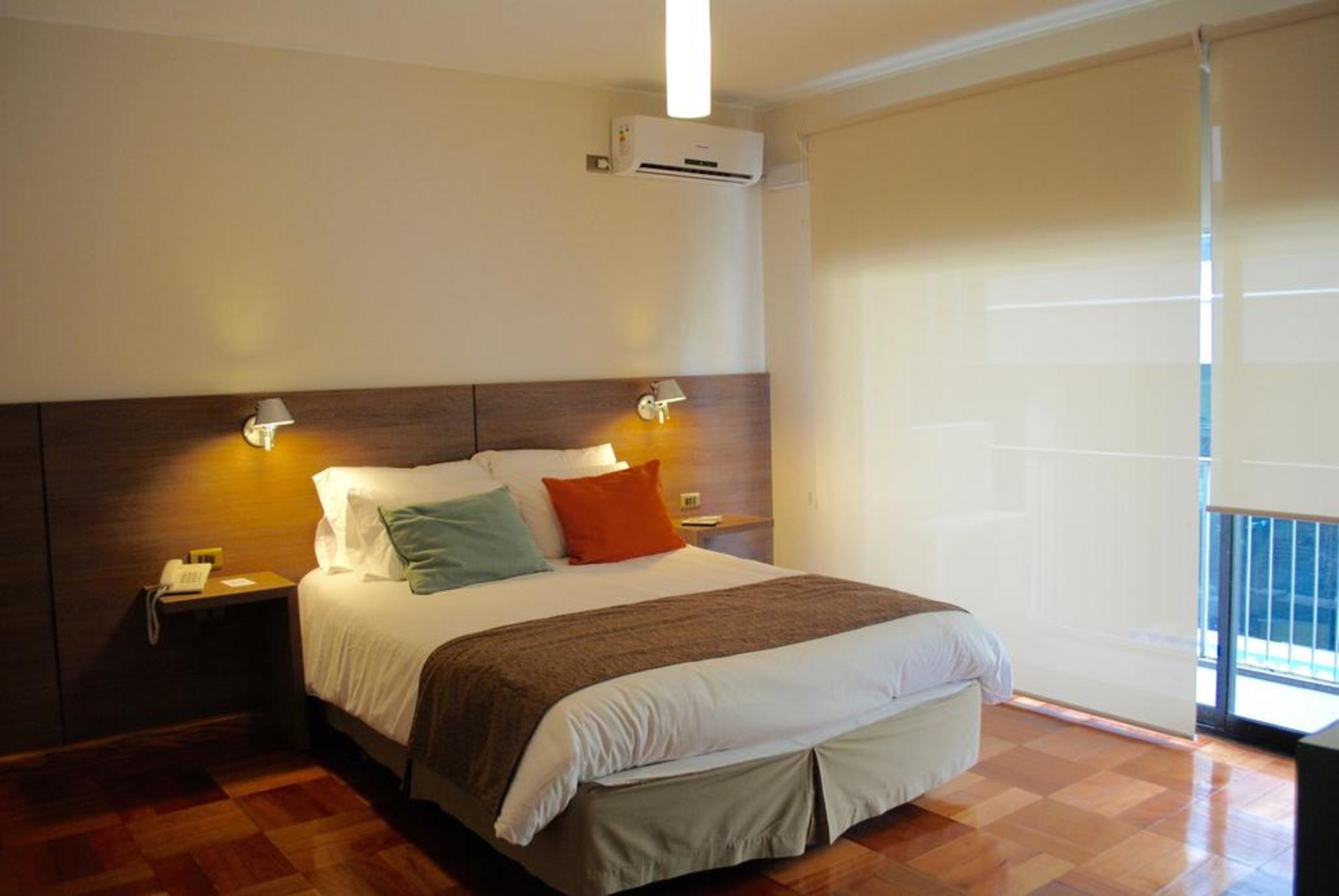 Hotel Santa Lucia Сантяго Екстериор снимка