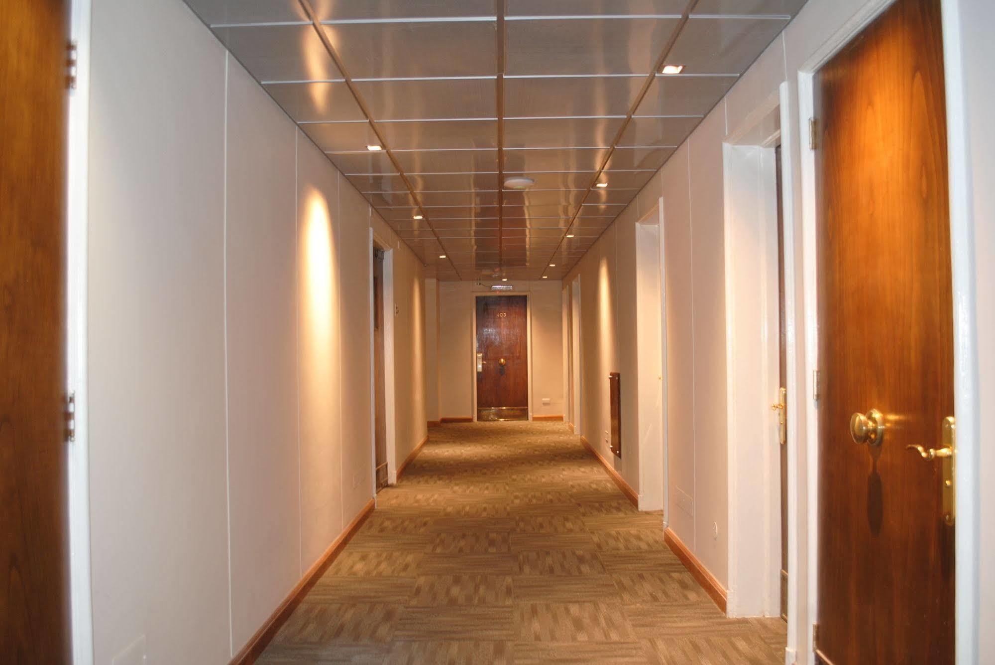 Hotel Santa Lucia Сантяго Екстериор снимка